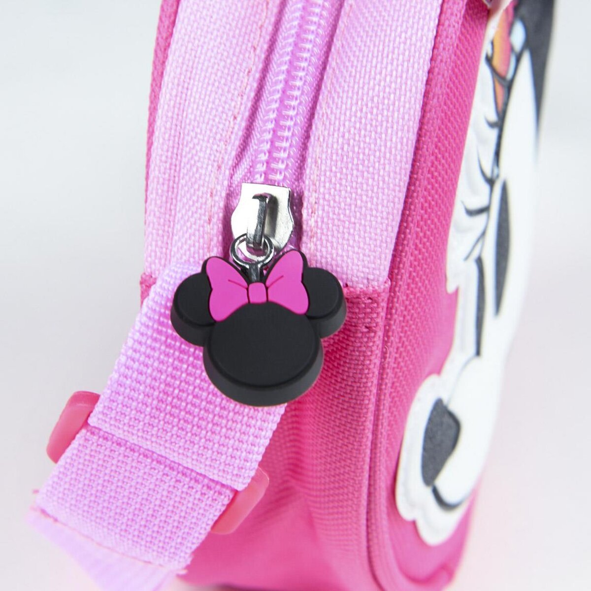 BOLSO BANDOLERA 3D MINNIE DISNEY - ILUSION SHOP