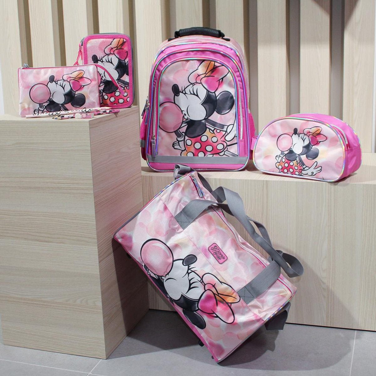 NECESER SET ASEO VIAJE MINNIE - ILUSION SHOP