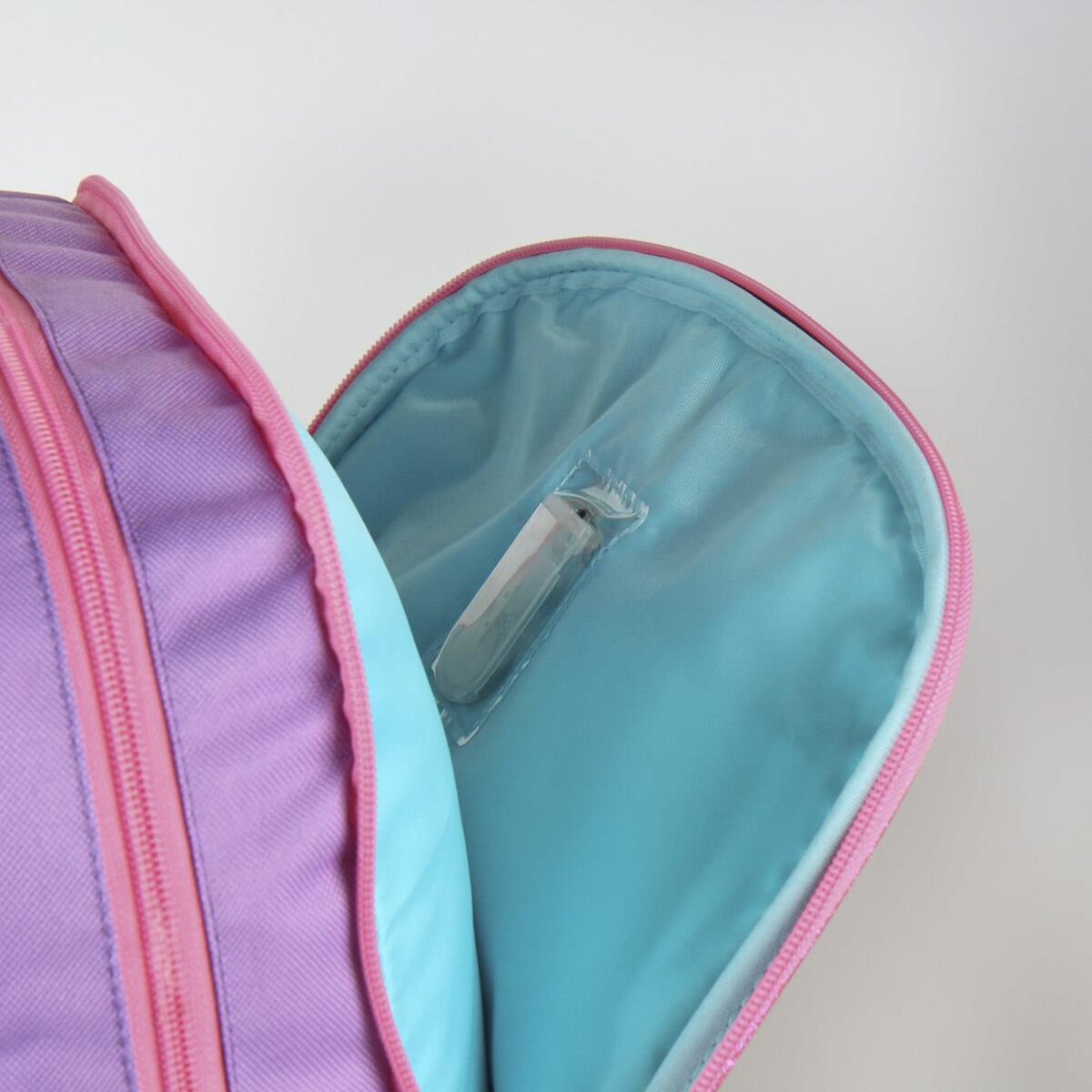 MOCHILA ESCOLAR CON LUZ FROZEN