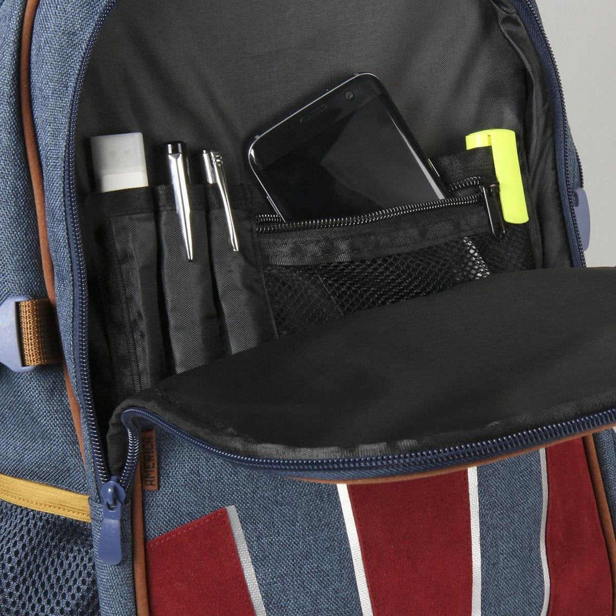 MOCHILA CASUAL VIAJE AVENGERS
