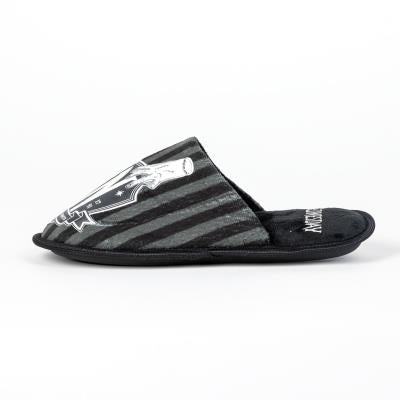ZAPATILLAS DE CASA ABIERTA WEDNESDAY