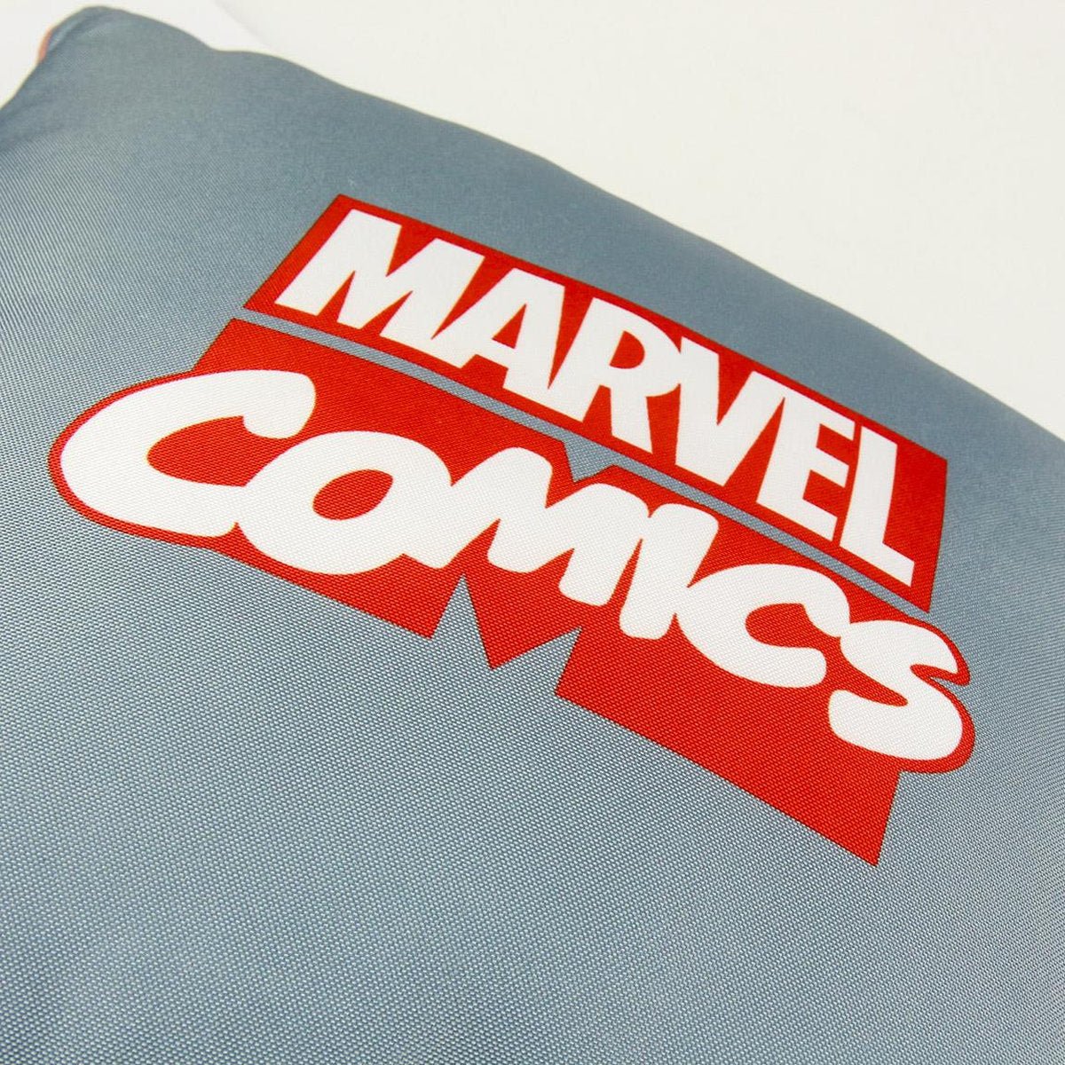 A - COJIN PREMIUM DOS CARAS AVENGERS MARVEL - ILUSION SHOP