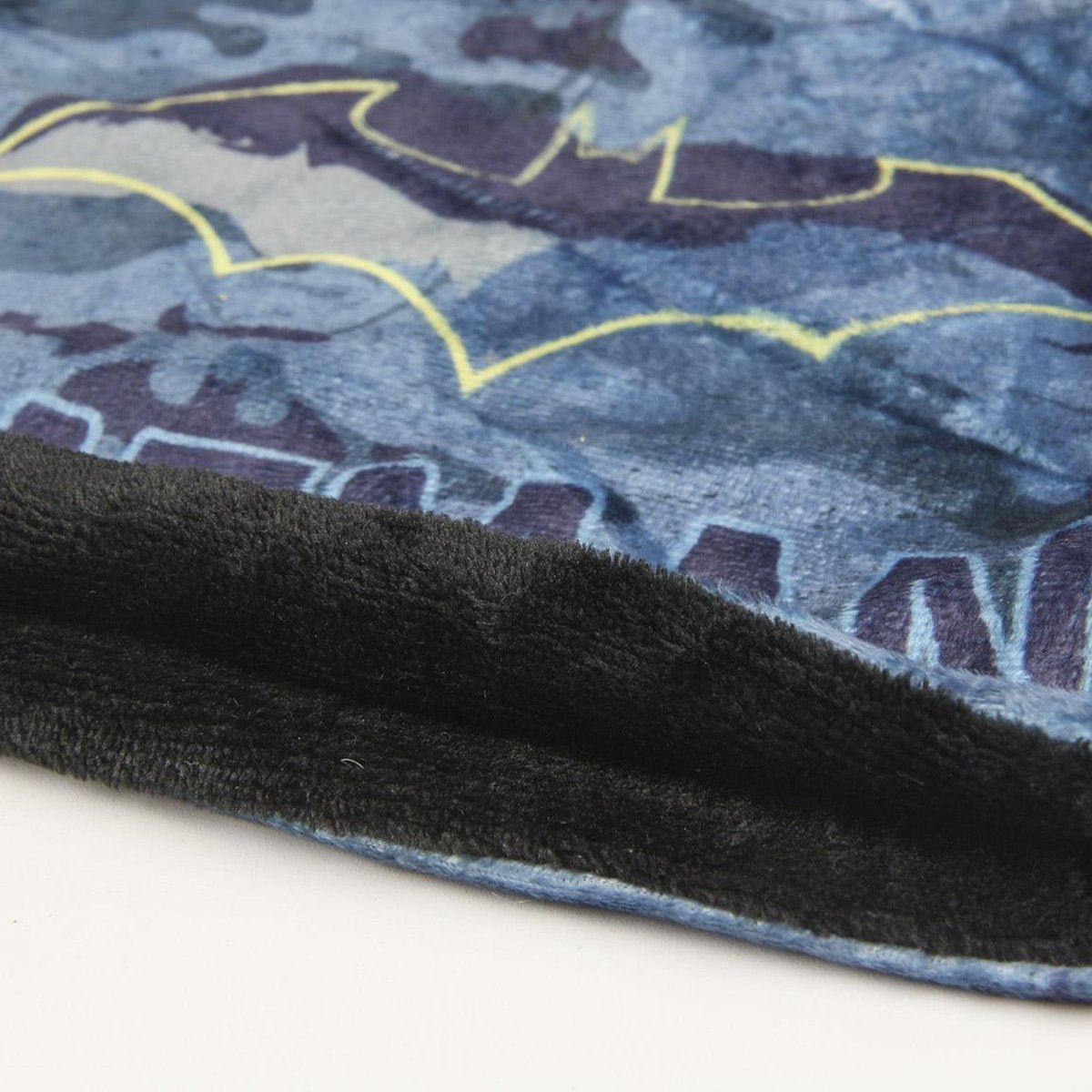 BRAGA CUELLO PREMIUM POLAR BATMAN DC COMICS - ILUSION SHOP