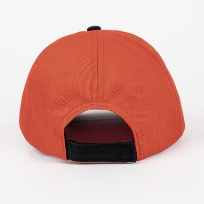 GORRA VISERA CURVA APLICACIONES SPIDERMAN - ILUSION SHOP