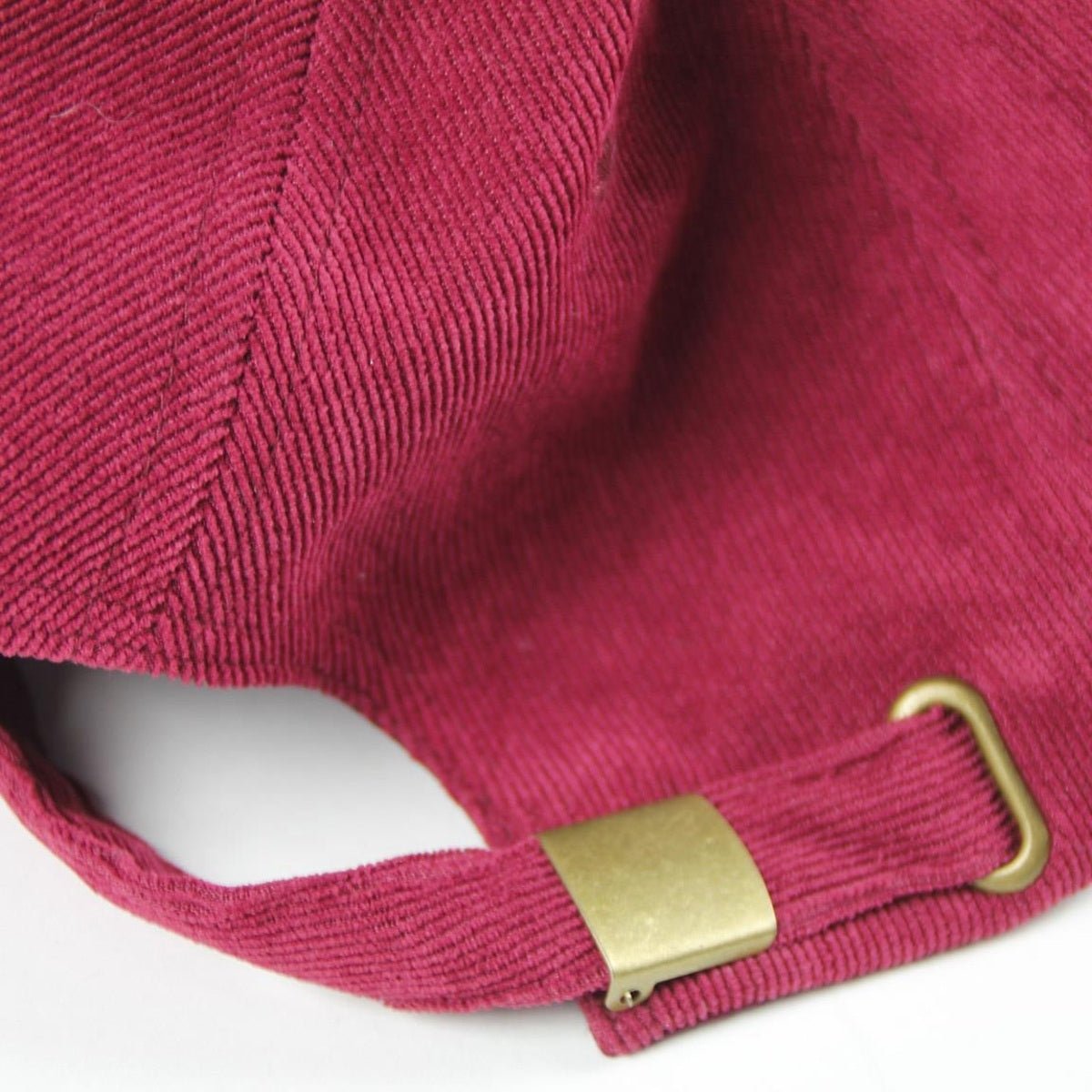 GORRA VISERA CURVA MINNIE - ILUSION SHOP