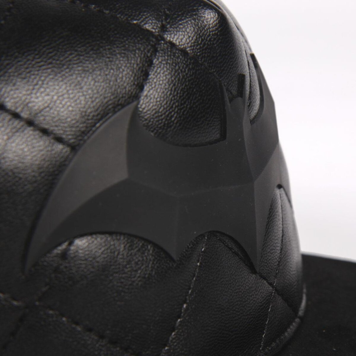 GORRA VISERA PLANA BATMAN - ILUSION SHOP