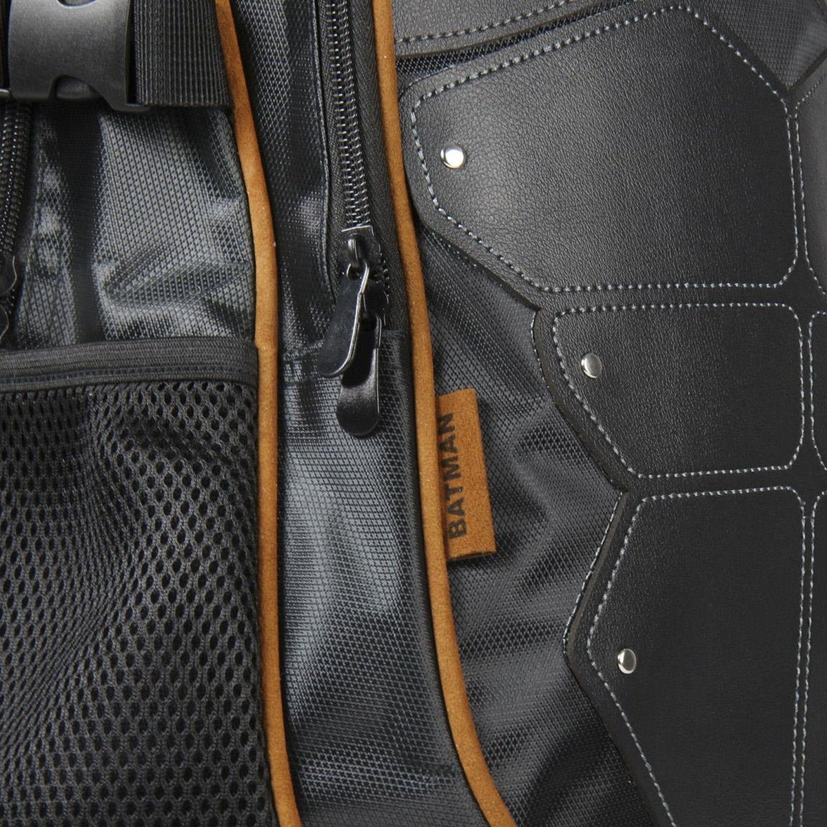 MOCHILA CASUAL VIAJE BATMAN - ILUSION SHOP