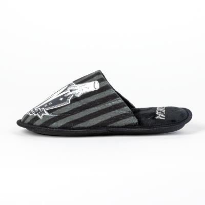 ZAPATILLAS DE CASA ABIERTA WEDNESDAY - ILUSION SHOP